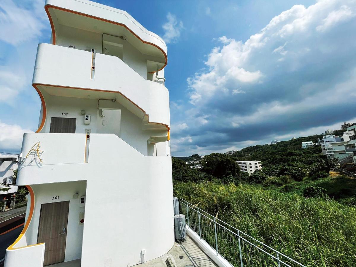 Chulax Okinawa Yomitan【Designer Condominium Hotel】 المظهر الخارجي الصورة